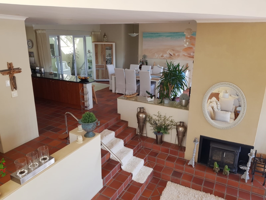 4 Bedroom Property for Sale in Glencairn Heights Western Cape